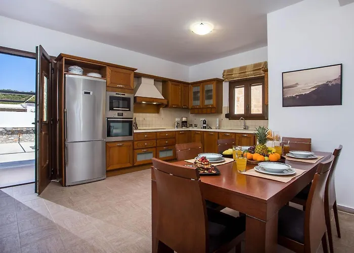 Villa Monalisa Pefki